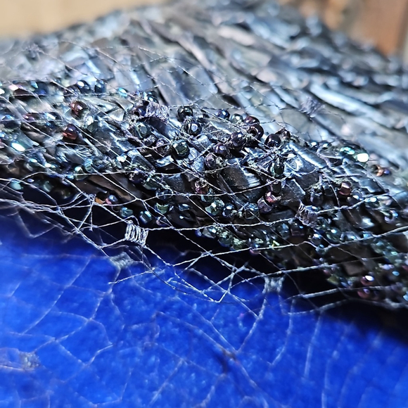 Vintage 1940's or 50's straw, beaded and veiled ladies hat. - Picture 2 of 8